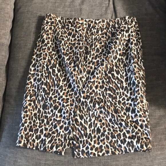 J. Crew Leopard Pencil Skirt. - Picture 2 of 4